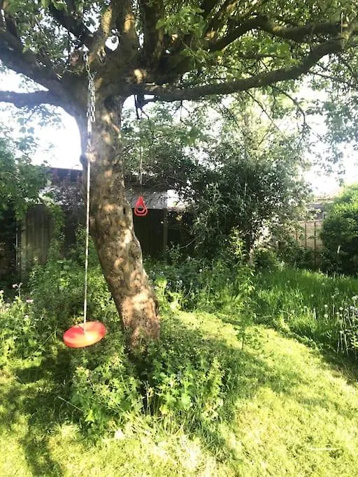 Tiny Home - With Private Shower Room In Separate Outbuilding Nottingham 0*,